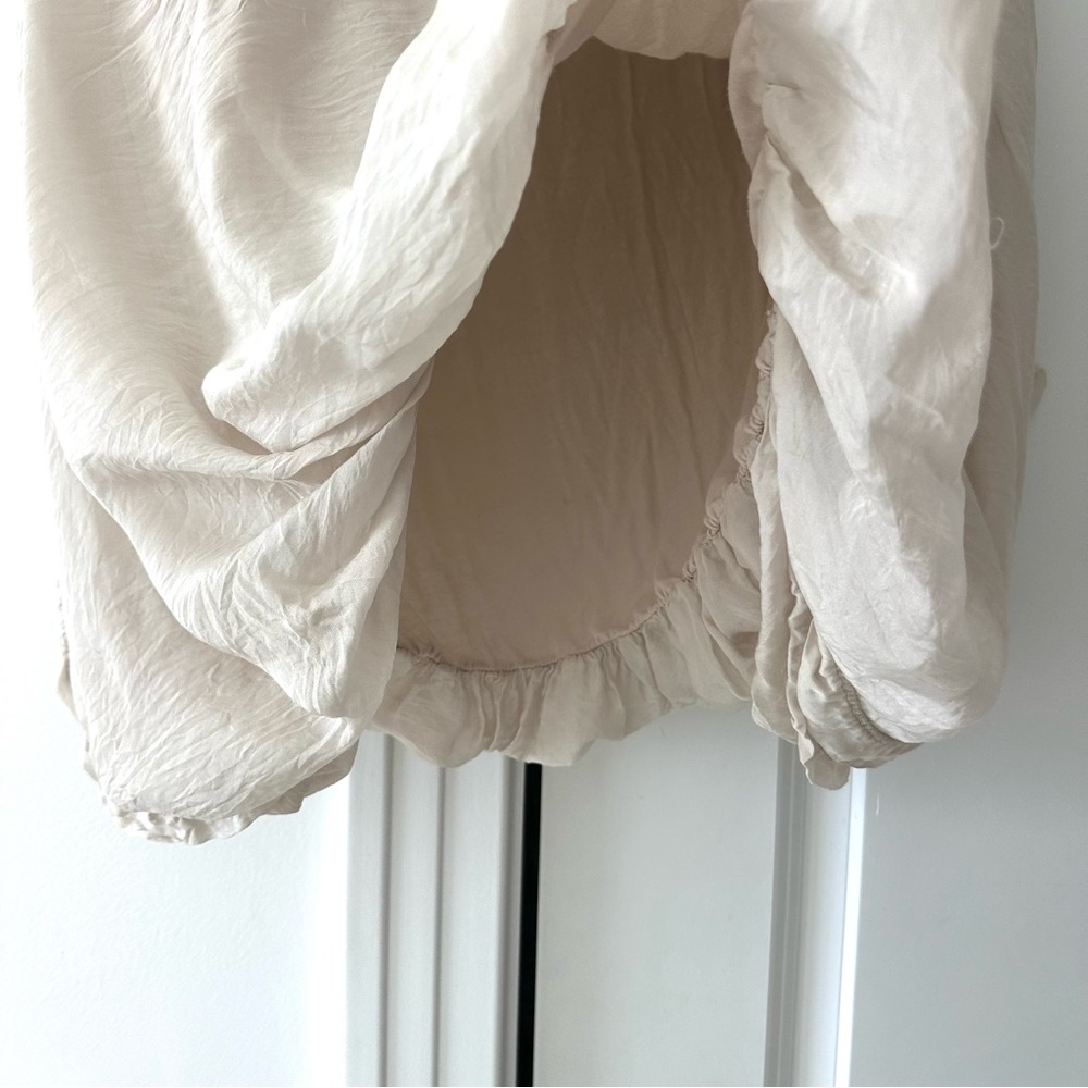 Silky Bubble bottom Elegant Dressy Blouse by Baci - Picture 8 of 10